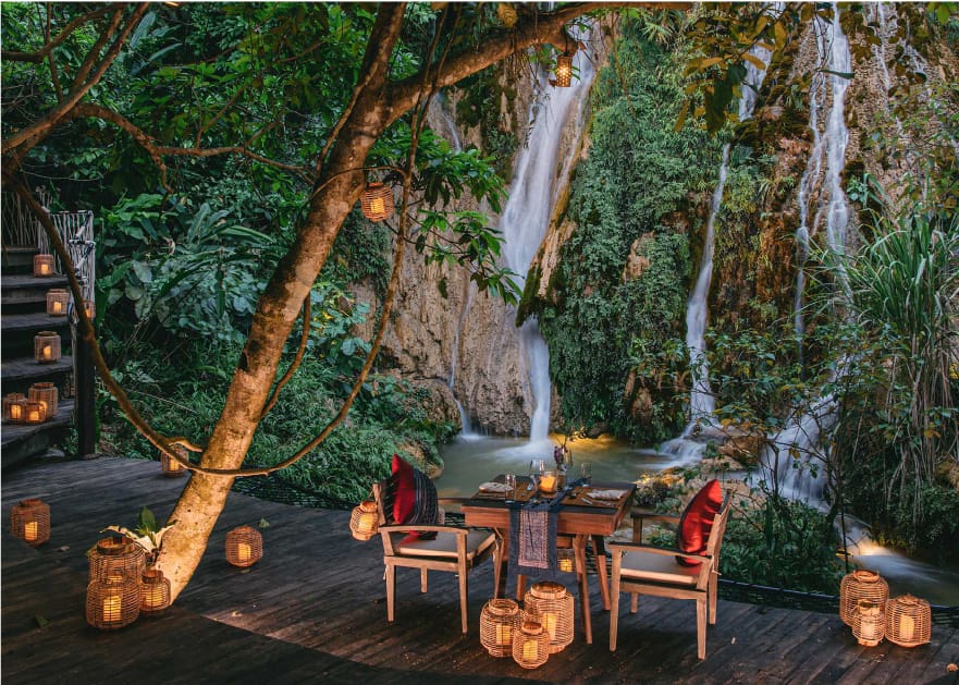 Cascadas y velas en Vietnam